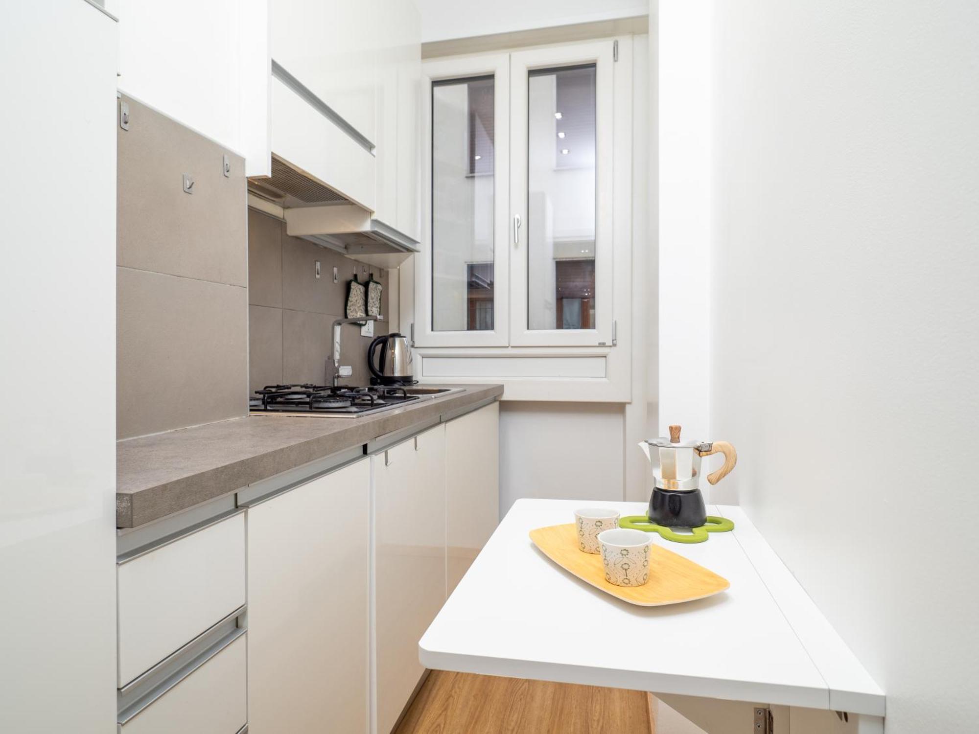 Milano 5 Guests - Modern Apt With Balcony Bagian luar foto