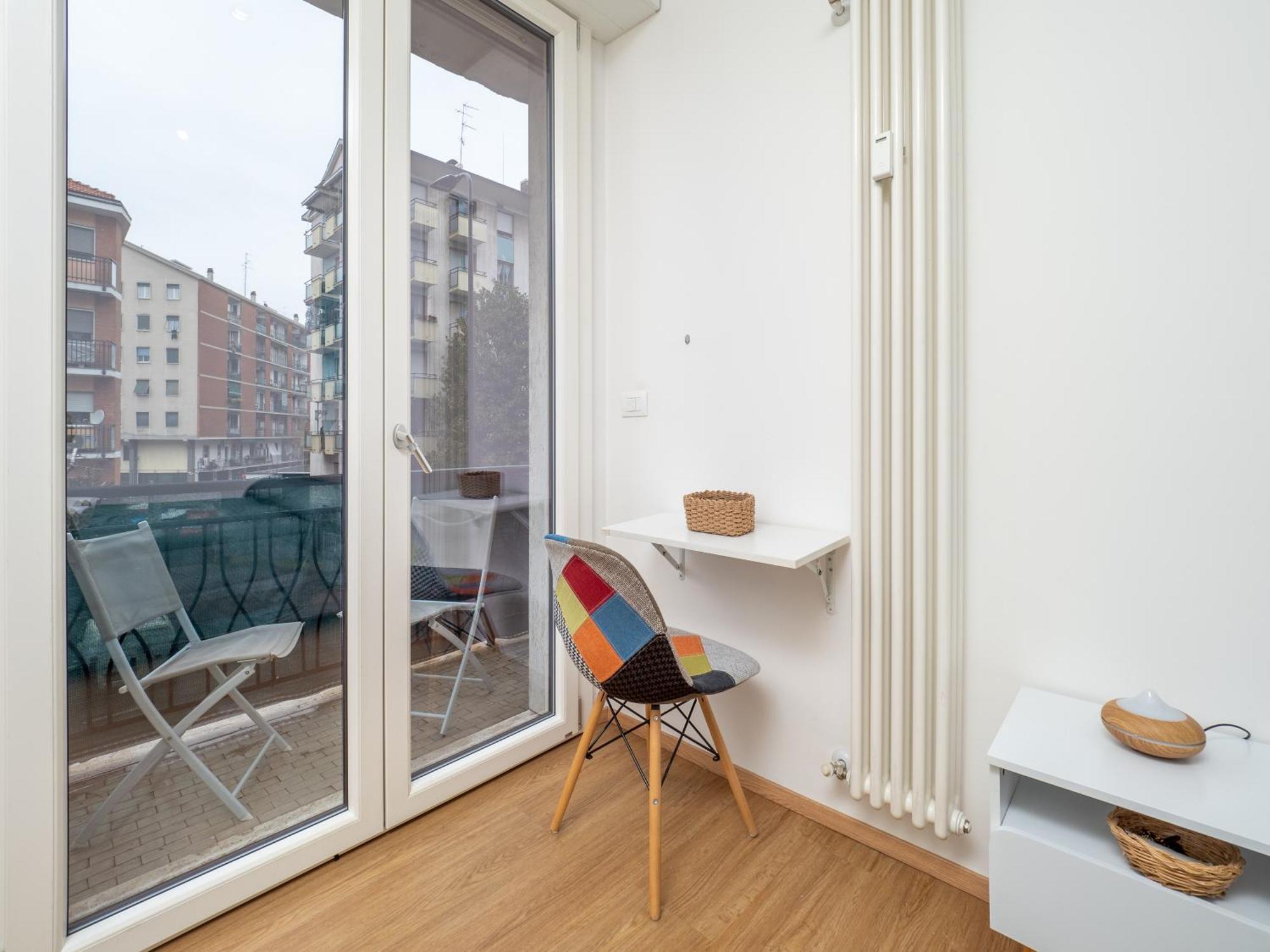 Milano 5 Guests - Modern Apt With Balcony Bagian luar foto